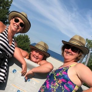 Meet your Posher, Brandi